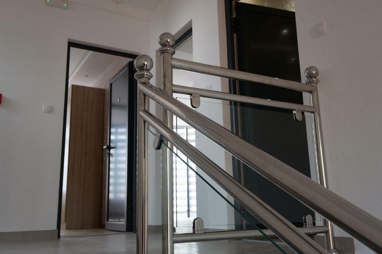 נובי פאזאר Dubai Apartmani מראה חיצוני תמונה