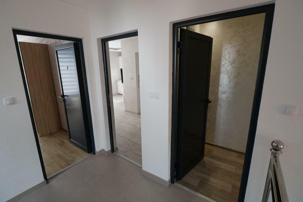 נובי פאזאר Dubai Apartmani מראה חיצוני תמונה